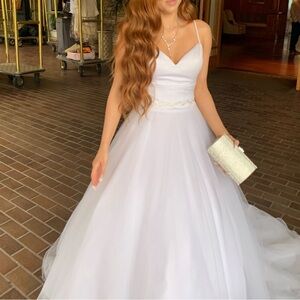Elegant White Wedding Dress